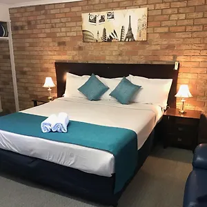 Kipparing Village Motel
